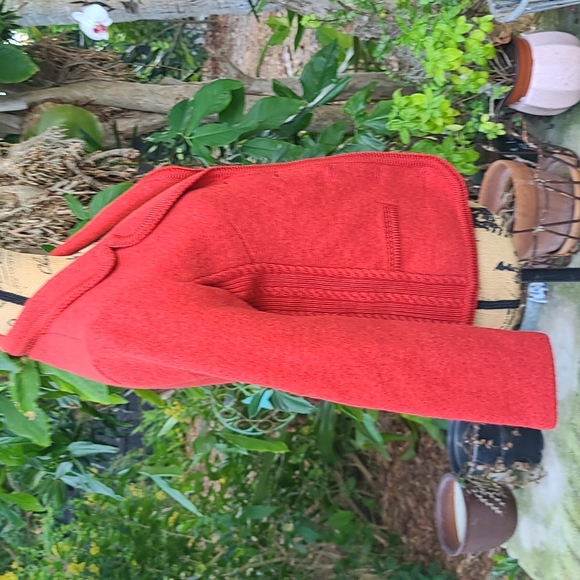 Vintage Geiger Tyrol S. red 100% wool button front sweater. EUC. Made in Austria - Picture 6 of 14